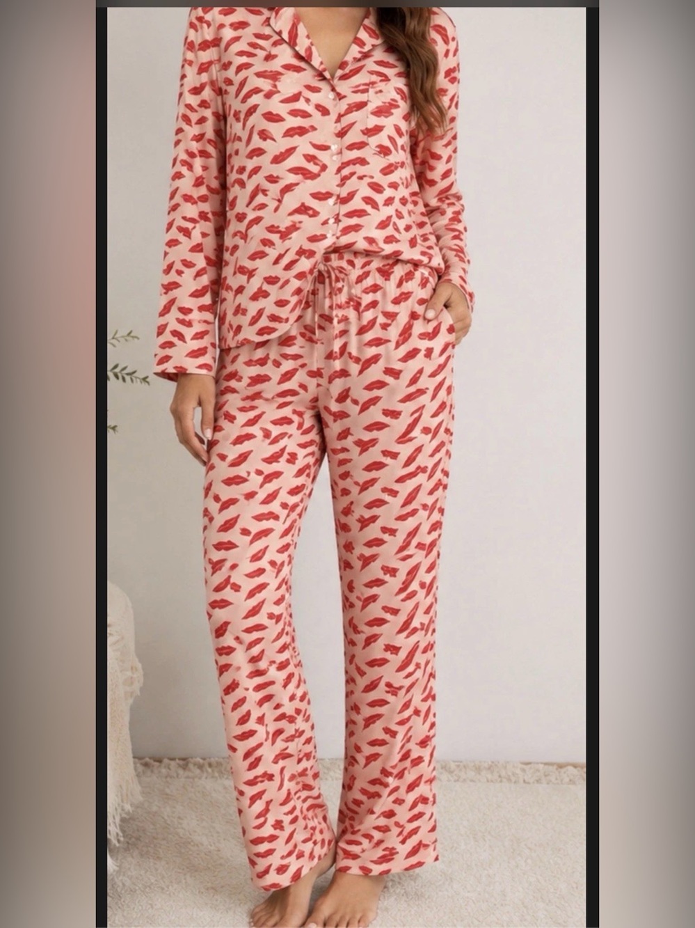 Ann Taylor Sleep Pajama Set Pink Red Lips Print Button Front Size S.